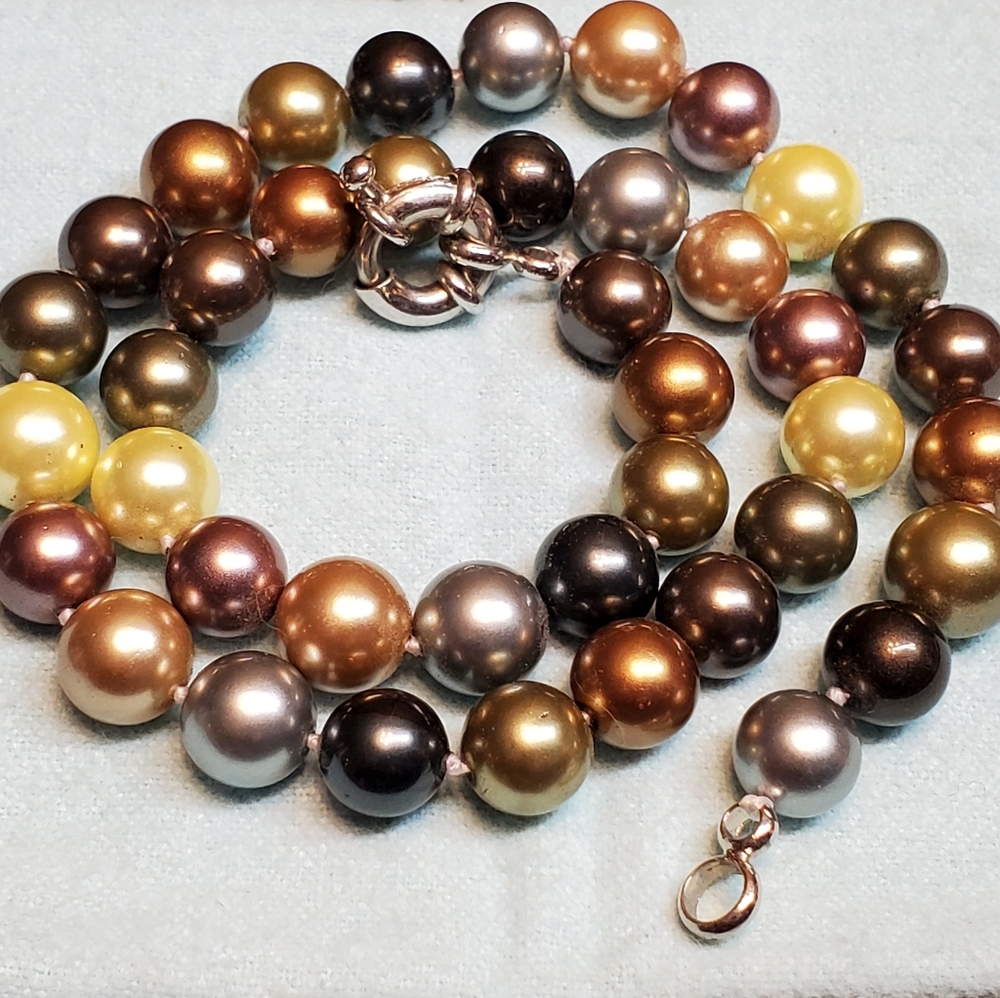 Multicolor Pearl Costume Necklace